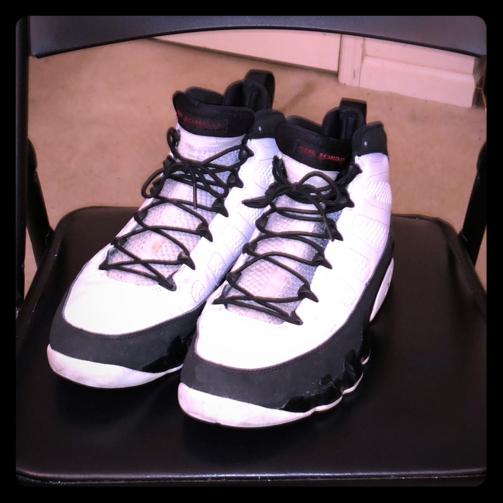 Air Jordan 9 Retro